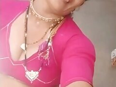 aunty-desi-pakistani-watching